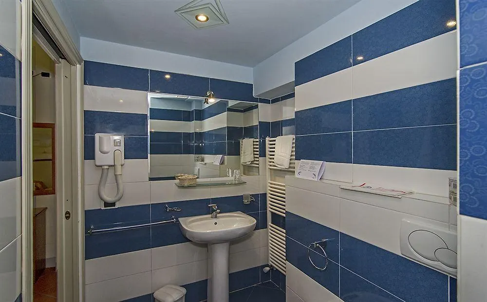 Dimora Dei Guelfi Luxury Rooms Lucca Bed & Breakfast