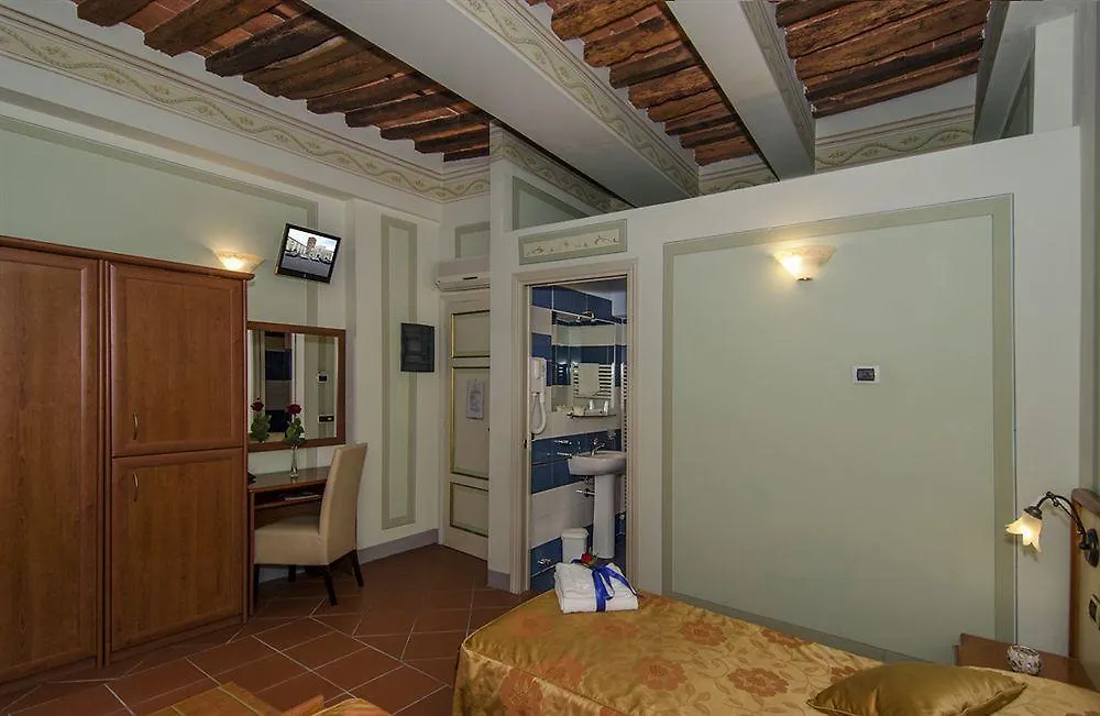 Dimora Dei Guelfi Luxury Rooms Lucca Bed & Breakfast