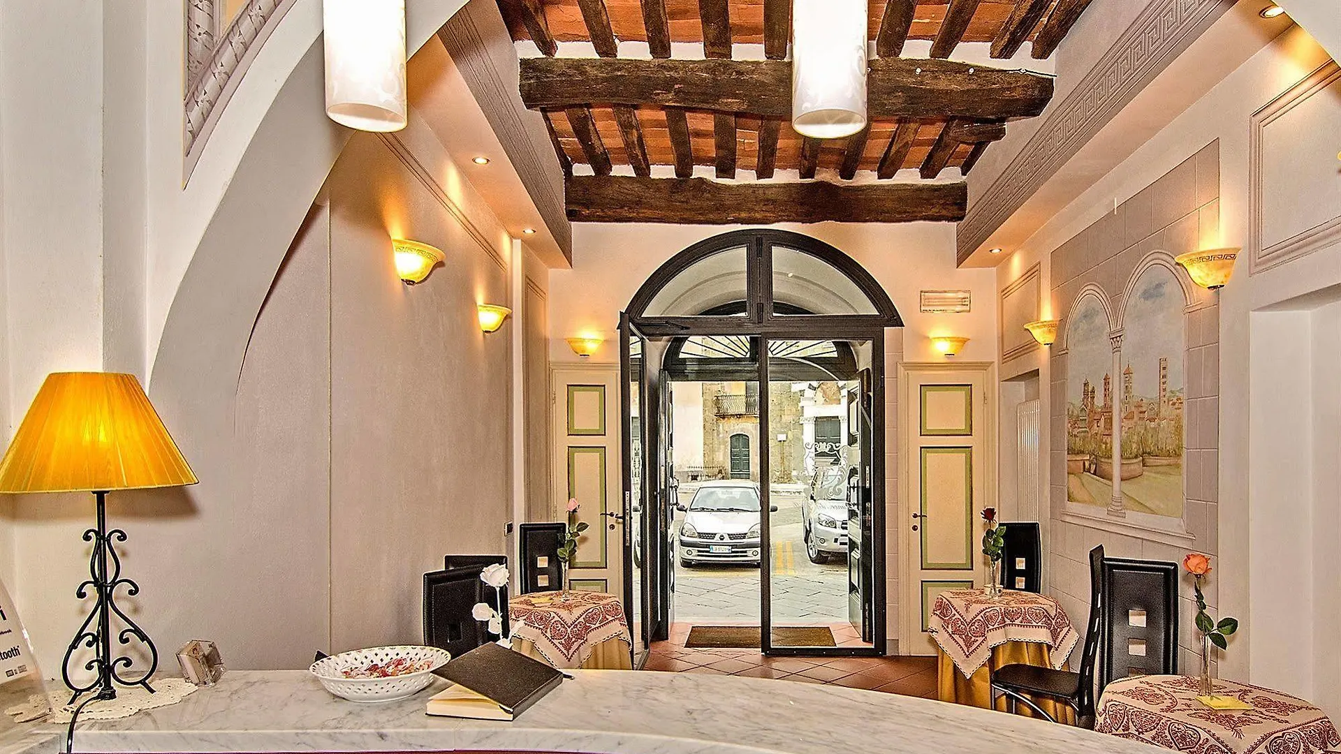 Dimora Dei Guelfi Luxury Rooms Lucca Bed & Breakfast