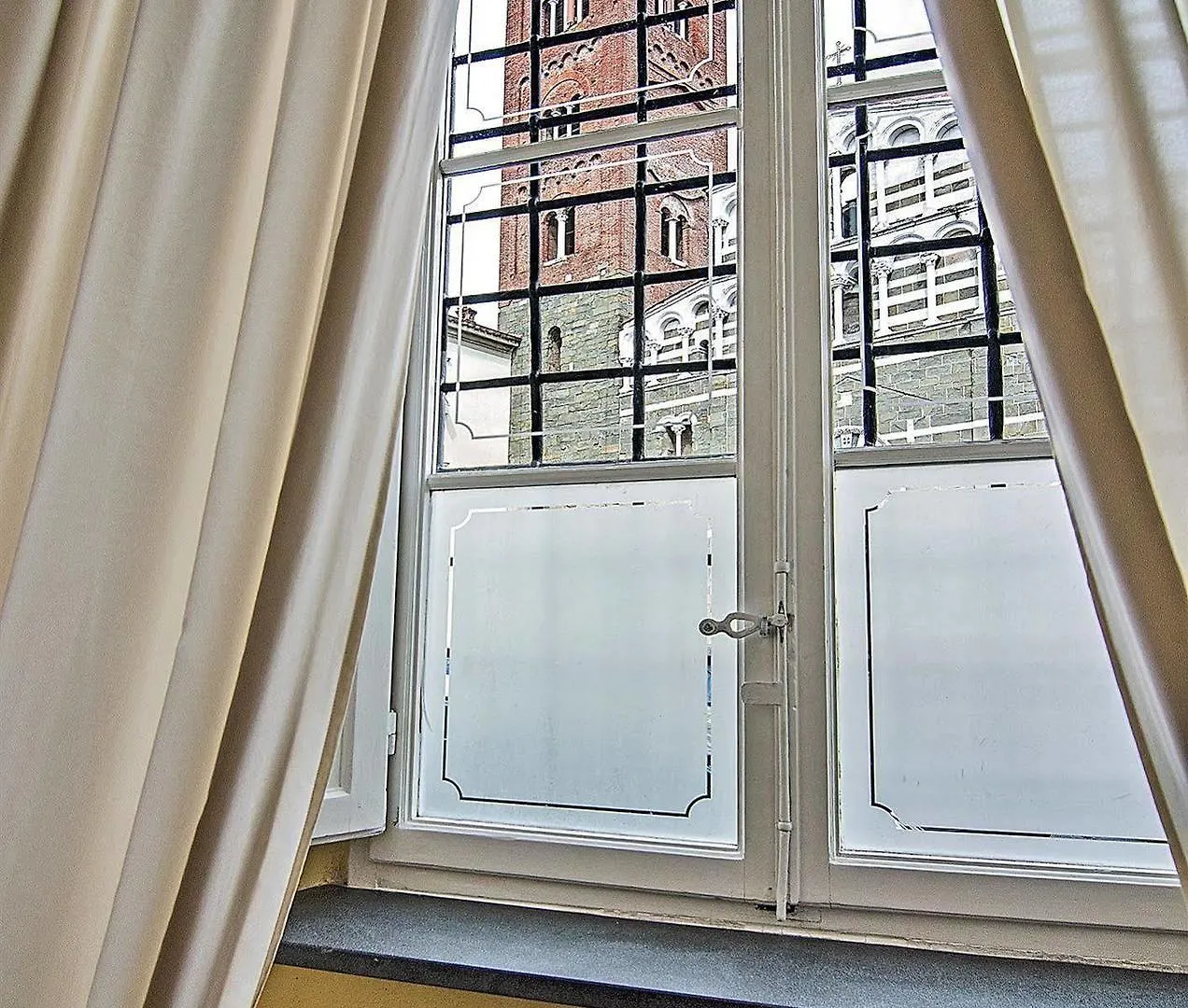 Dimora Dei Guelfi Luxury Rooms Lucca 3*,  Italy