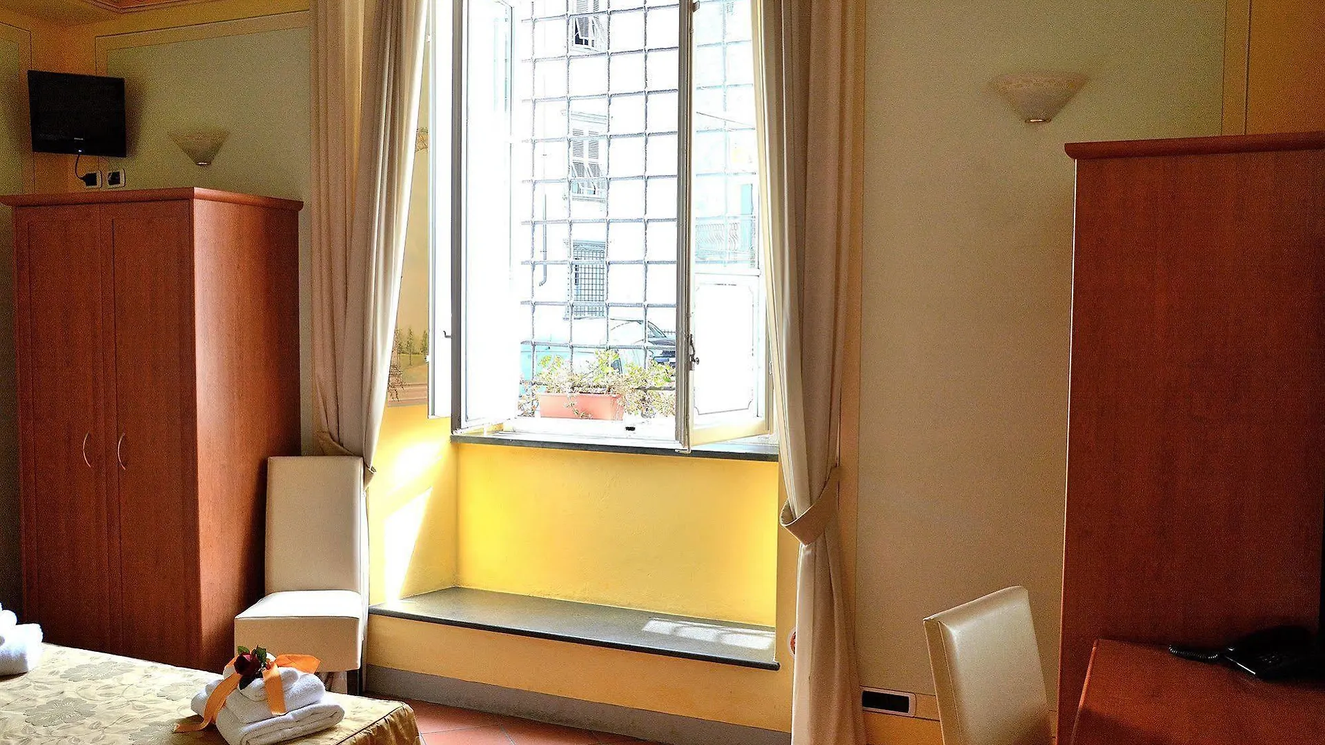 Dimora Dei Guelfi Luxury Rooms Lucca Bed & Breakfast