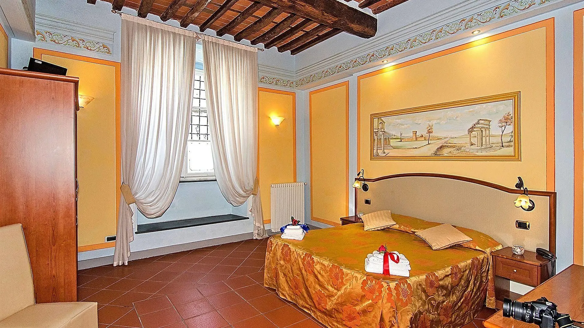 Dimora Dei Guelfi Luxury Rooms location