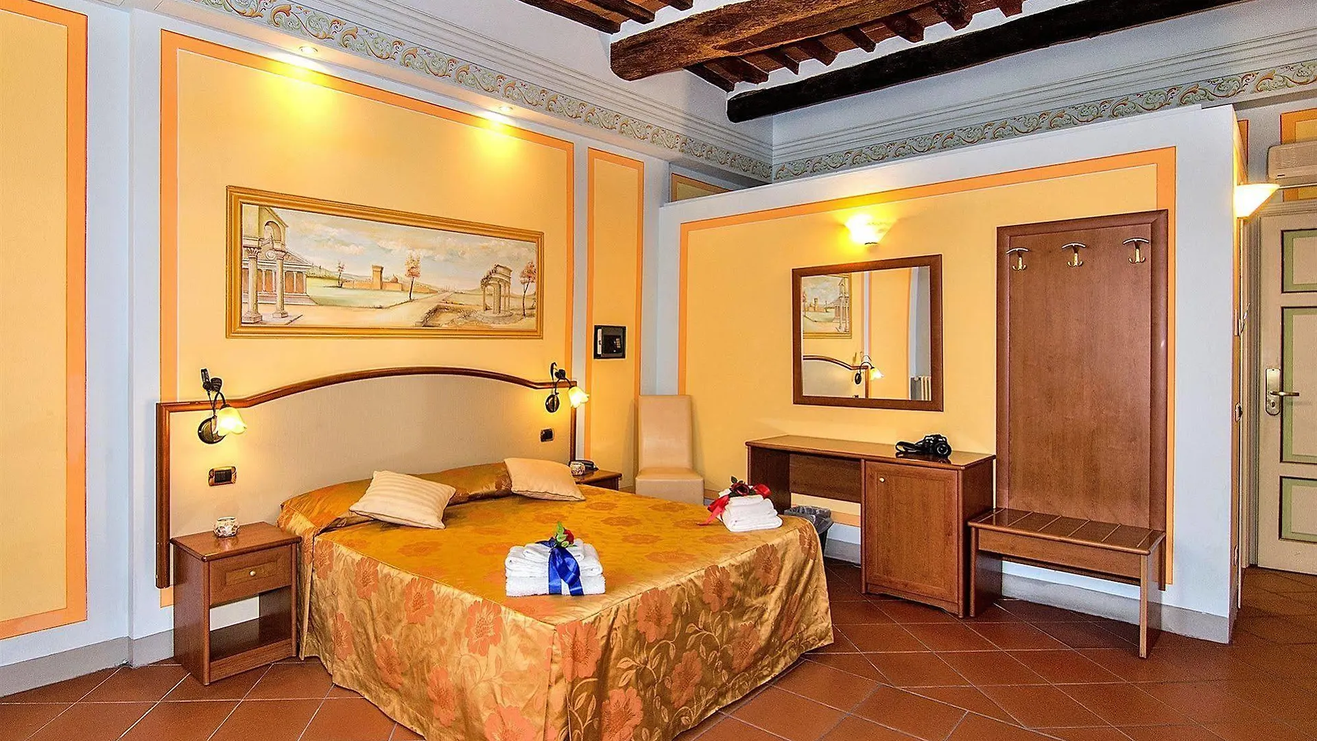*** Bed & Breakfast Dimora Dei Guelfi Luxury Rooms Lucca Italy
